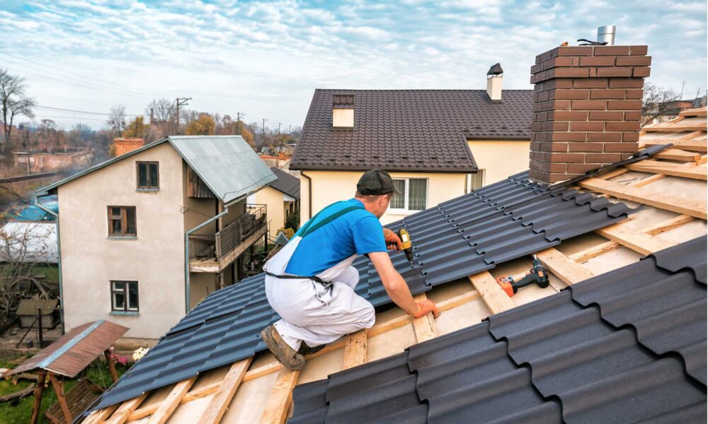 why-hiring-an-expert-commercial-roofing-contractor-is-essential
