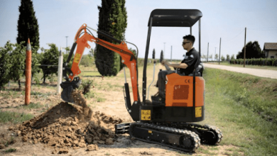 mini-excavator-black-friday-shopping-tips-for-contractors